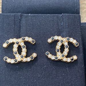 Authentic Chanel 20K Crystal Pearl CC Earrings Gold Black